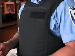 Compromise With The Police Officer And Fucked Horny