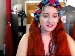 kayleepond showing off her body