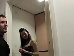 British Girls Lee Get Fucked In The Stall