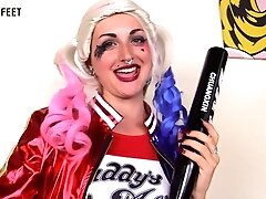 Medusa blonde looks insanely hot in Harley Quinn cosplay costume with black nylons