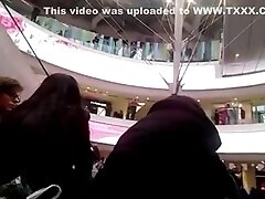 sitting down buttcrack