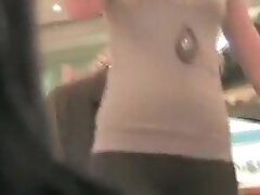 Incoyable cul dune blonde - amazing ass