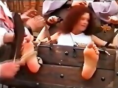 Renfaire foot tickle